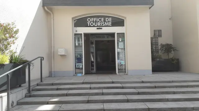 Entrée de l'office de tourisme de Coutances
