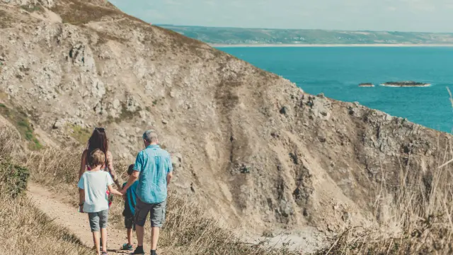 Balade en famille au nez de Jobourg dans la Hague