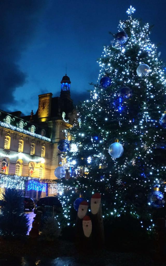 Lancement des illuminations de Noël à Coutances