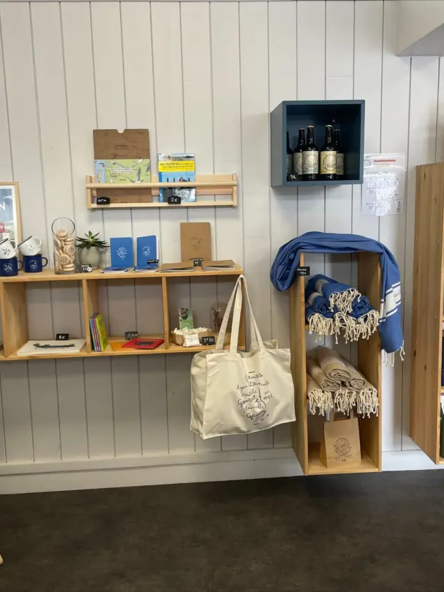 Boutique souvenirs de Coutances Tourisme