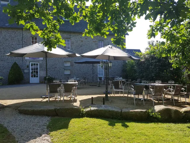 Terrasse auberge du Mesnil Rogues