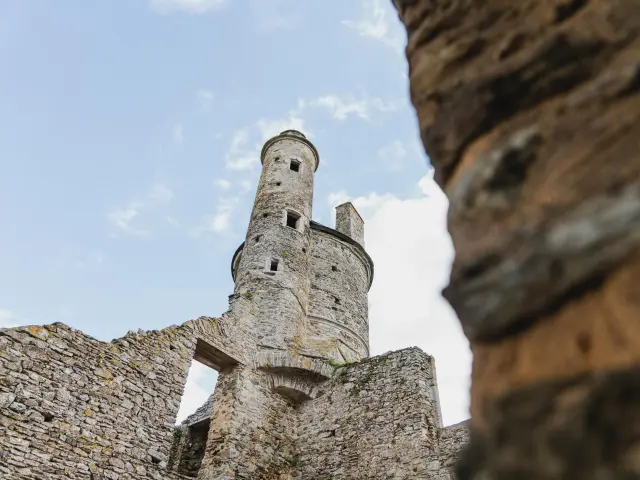Tour à la fée château de Gratot