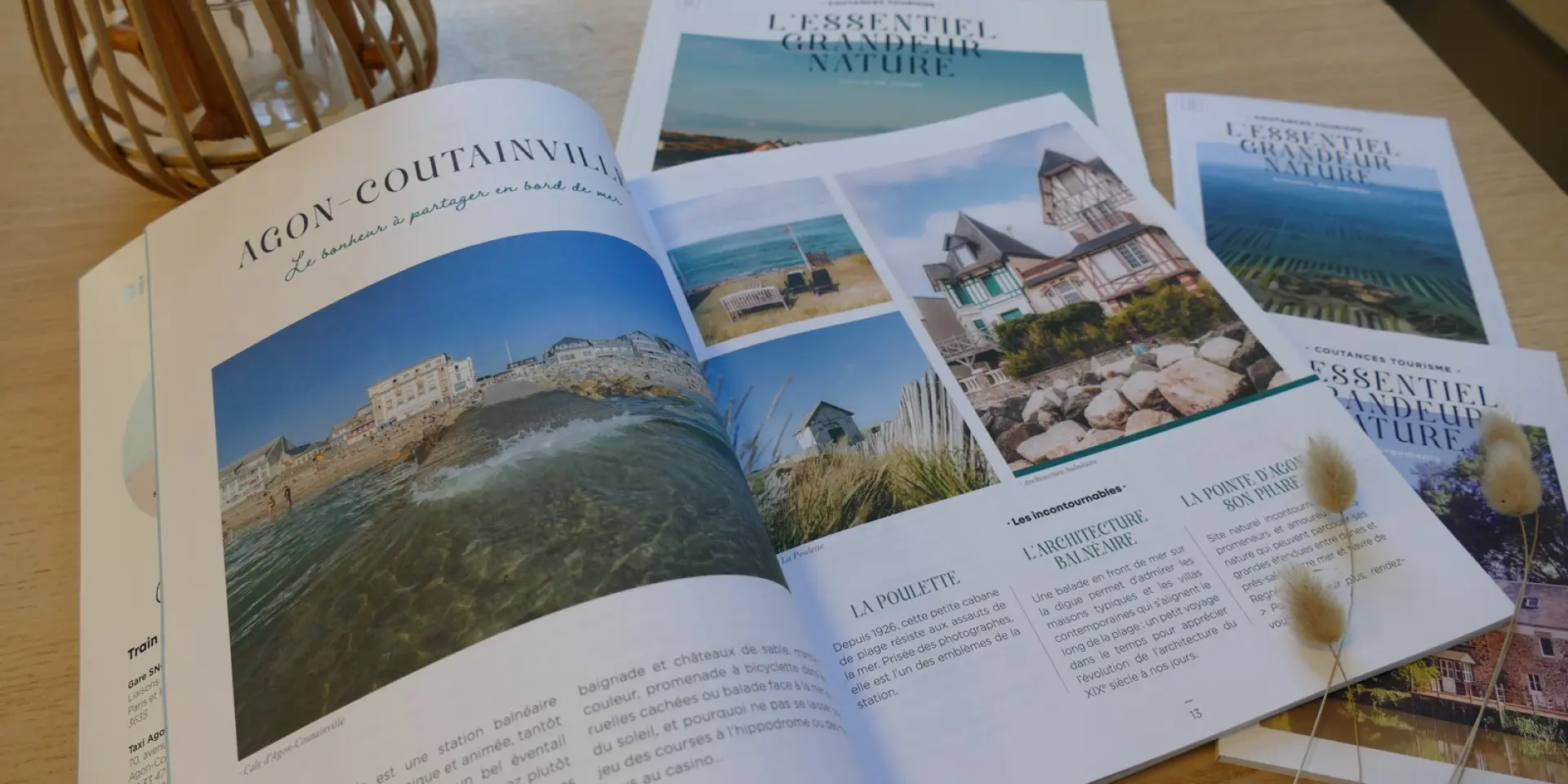 Pages ouvertes du carnet de voyage de Coutances Tourisme