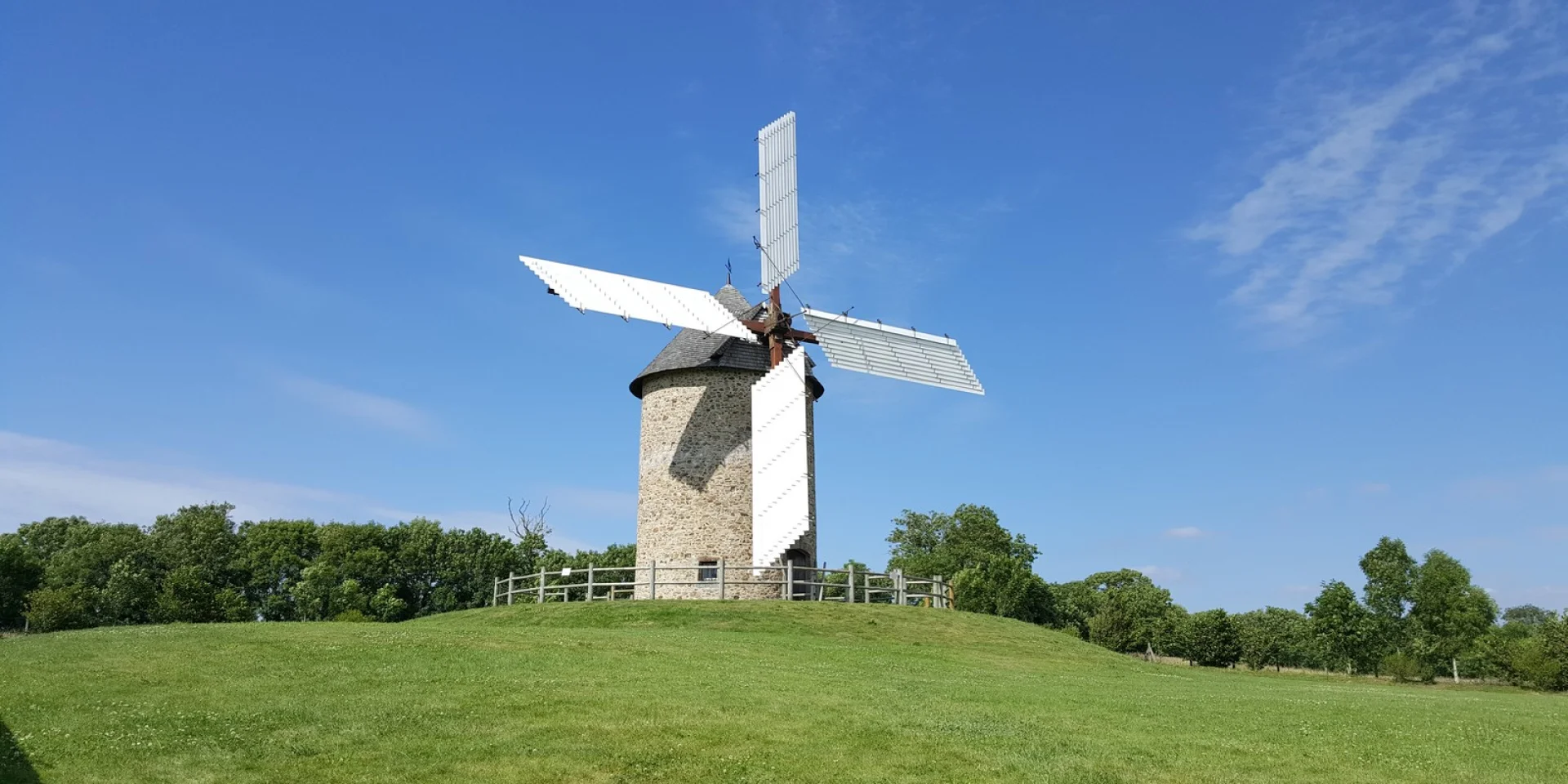 Mill of Gouville-sur-Mer ©Coutances Tourisme