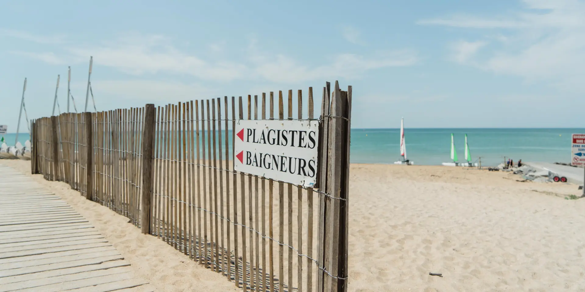 Accès à la plage de Hauteville sur Mer