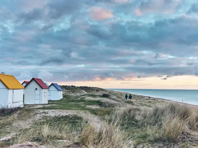 Plage des cabines de Gouville en hiver
