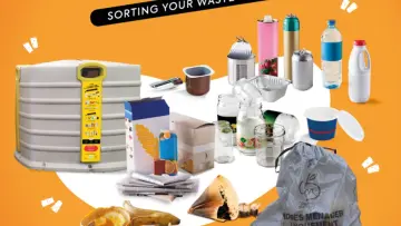 Divers objets de déchets triés sur une table