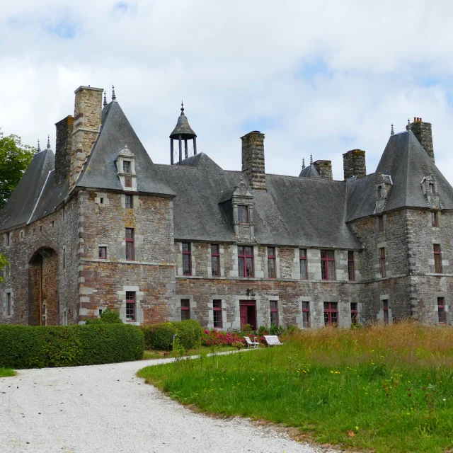Chateau de Cerisy la Sallze
