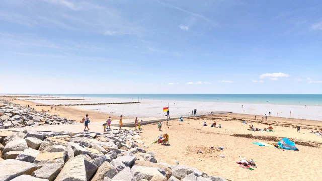 Plage de sable au Passous à Agon-Coutainville