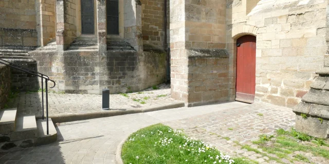 Acces Pmr Cathedrale De Coutances 11