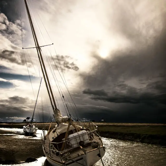 Instagram #agoncoutainville