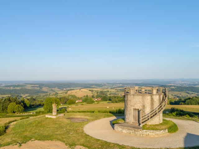 Belvédère de Mont-Saint-Vincent, vue dégagé sur la campagne environnante