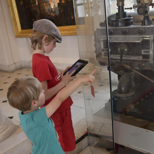 Panic in the museum, a mobile application from the Creusot Montceau Ecomuseum.