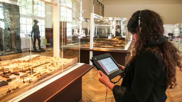 Pavillon De Lindustrie@lesleywilliamson 12