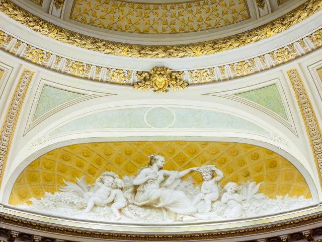 Spring fresco at the Petit Théâtre de la Verrerie, Le Creusot.