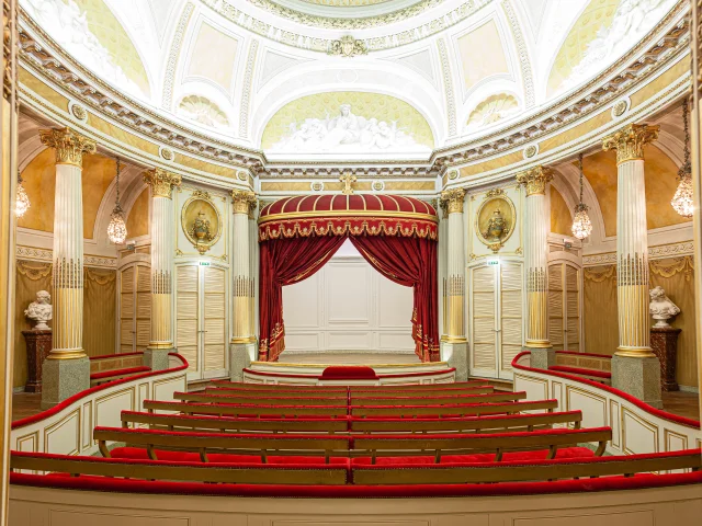 Le Petit Théâtre du château de la Verrerie, vue générale, Le Creusot.