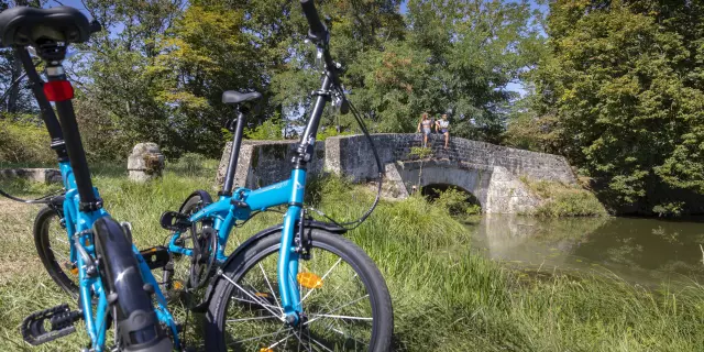 Canal du Centre by bike