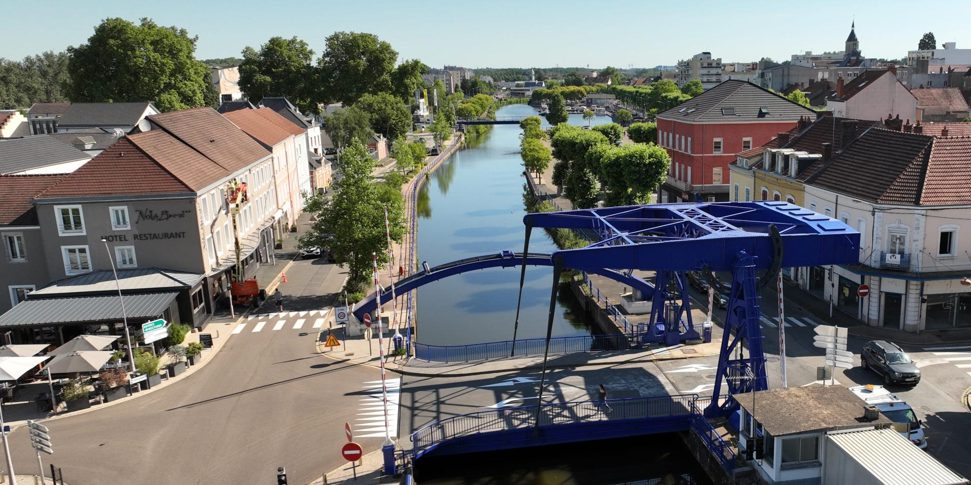 Le pont levant, tout un symbole Office de Tourisme Creusot Montceau — free download