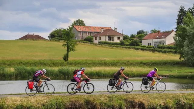 Le canal du Centre à vélo, Ecuisses