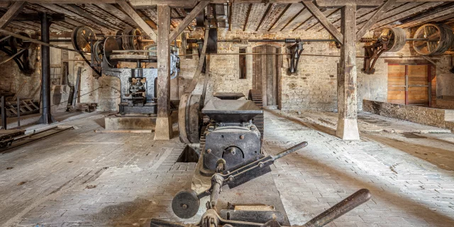 Interior view of the Briqueterie workshop, Ciry-le-Noble.