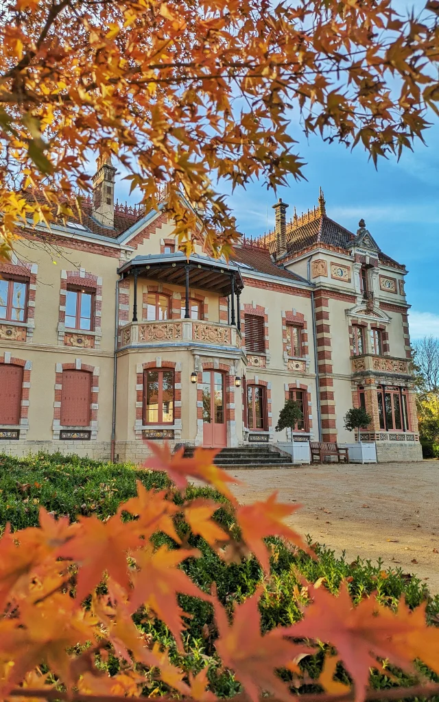 La Villa Perrusson à l'automne.