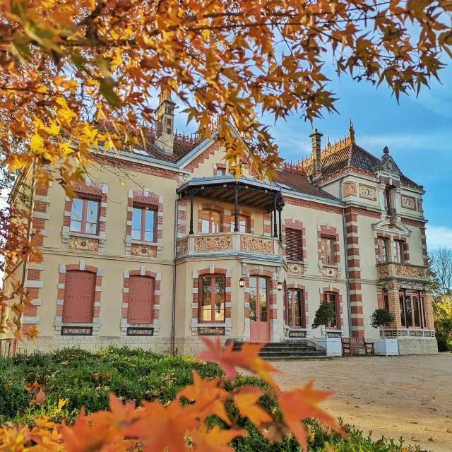 La Villa Perrusson à l'automne.