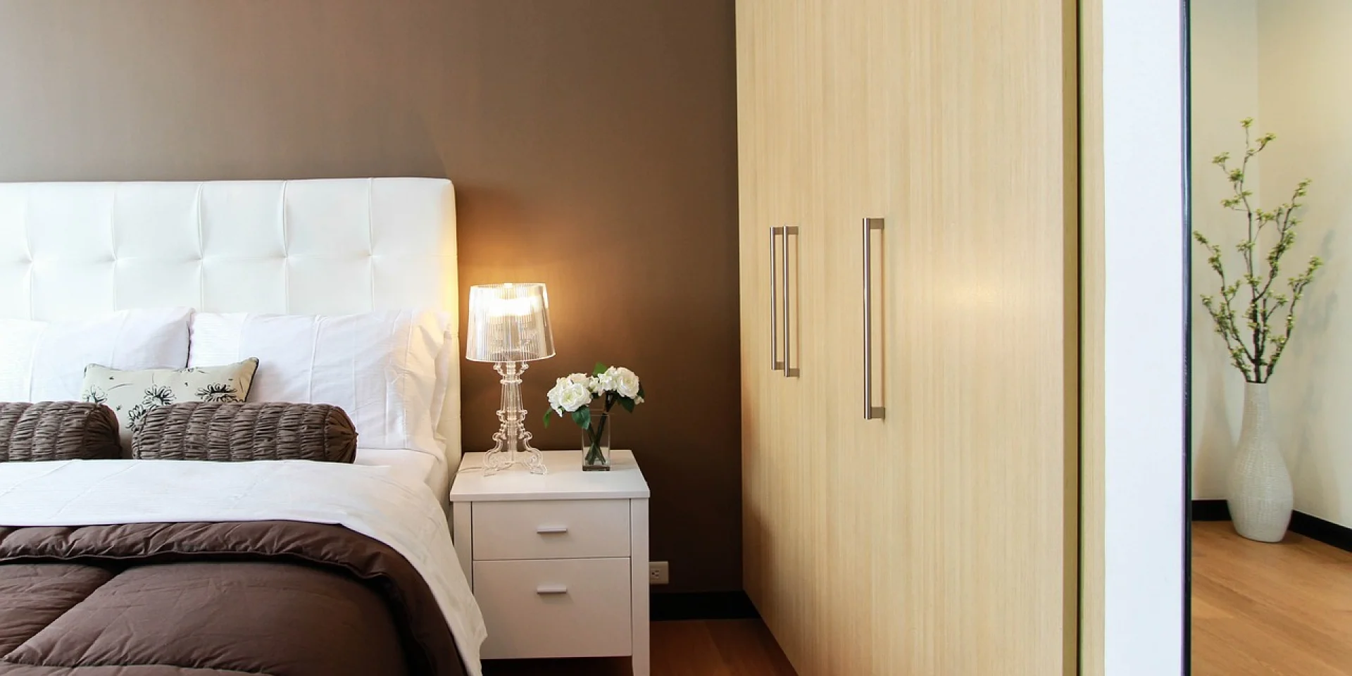 Bed 1839184 1280