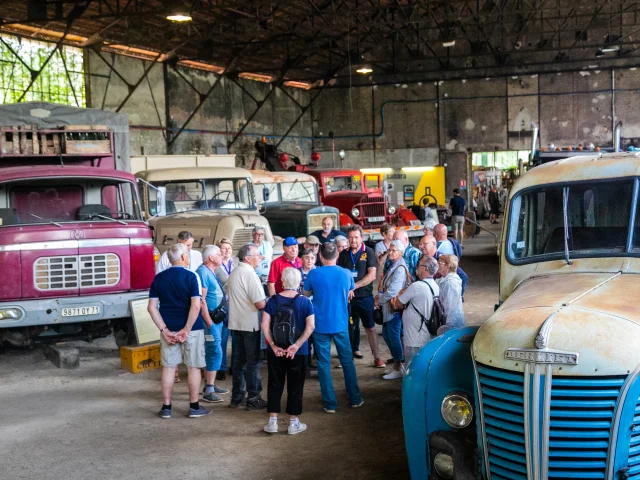 Visite en groupe à l'Usine Aillot, Montceau-les-Mines.