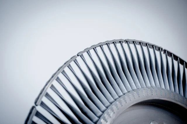 Turbine au pavillon de l'industrie ©Franck Juillot