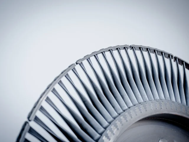 Turbine au pavillon de l'industrie ©Franck Juillot