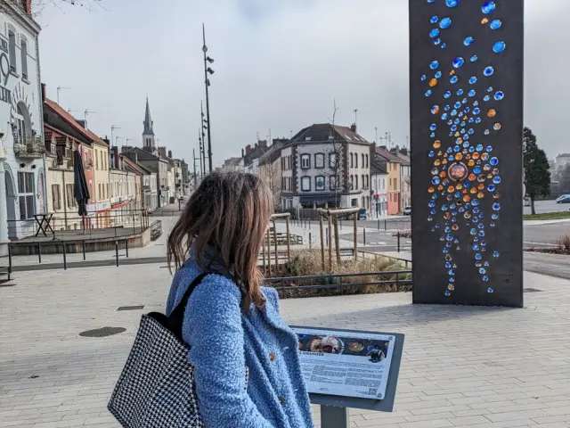 Sculpture Le Voyageur De Michel Granger Le Creusot Creusot Montceau Tourisme L. Vallet Cmt 29513 1200px