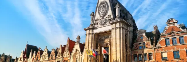 Northern France _ Béthune _ City Hall © Office du Tourisme de Béthune Bruay -Jakeduken