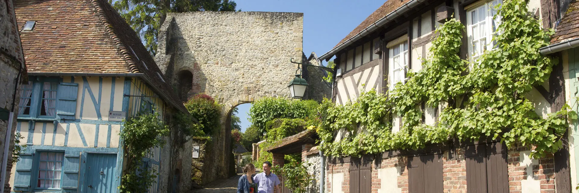 Northern France _ Gerberoy © CRTC Hauts-de-France -Anne-Sophie Flament