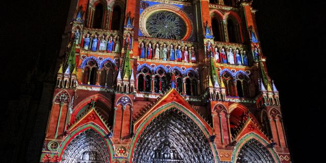 Amiens _ Cathédrale d'Amiens _ Spectacle Chroma © CRTC Hauts-de-France - Teddy Hennin