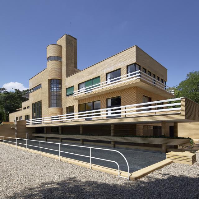Croix Villa Cavrois, vue d'ensemble sud-est © Centre des Monuments Nationaux - Jean-Luc Paillé