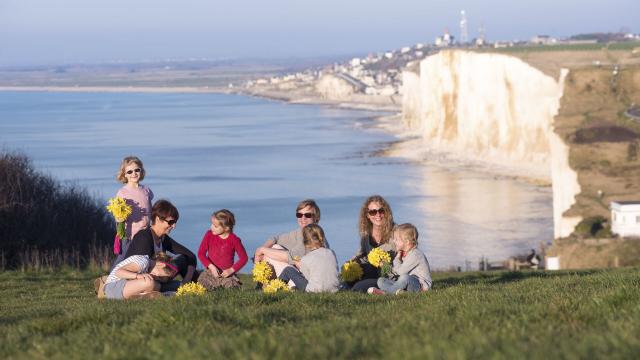Bois de Cise_ En famille sur les falaises© Crt Hauts de France _ Nicolas Bryant