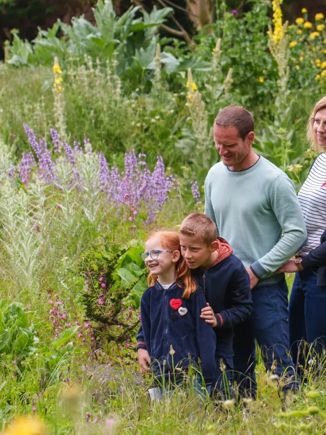 Jardin Beau Pays Marck Famille credits Nohcabphotographies- OT Calais