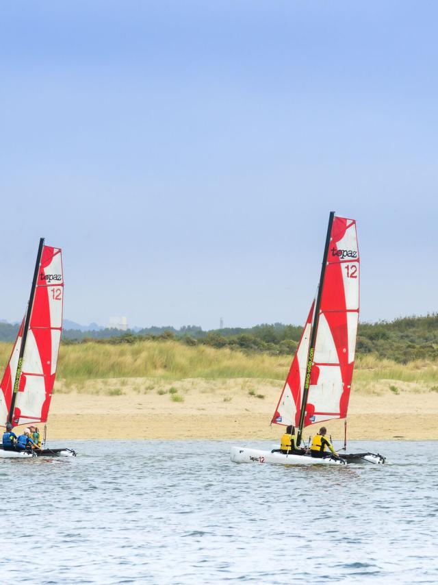 Etaples Catamarans Dans L Estuaire De La Canche Hauts De France Tourisme Anne Sophie Flament