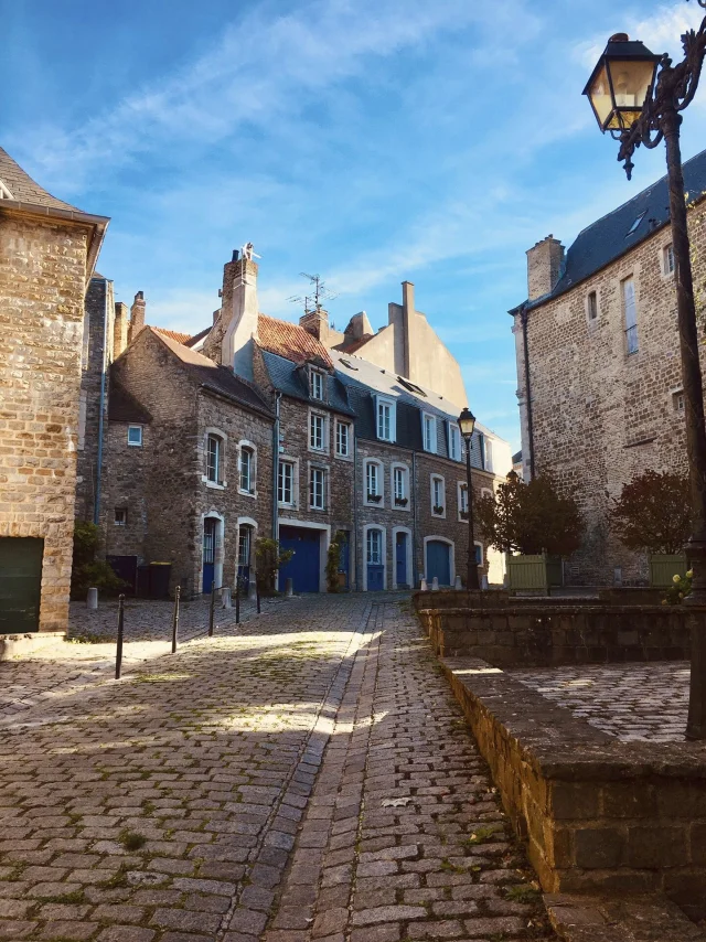 Boulogne Sur Mer Ruelle Pavee De La Vieille Ville Crt Hauts De France Noemie Sannier