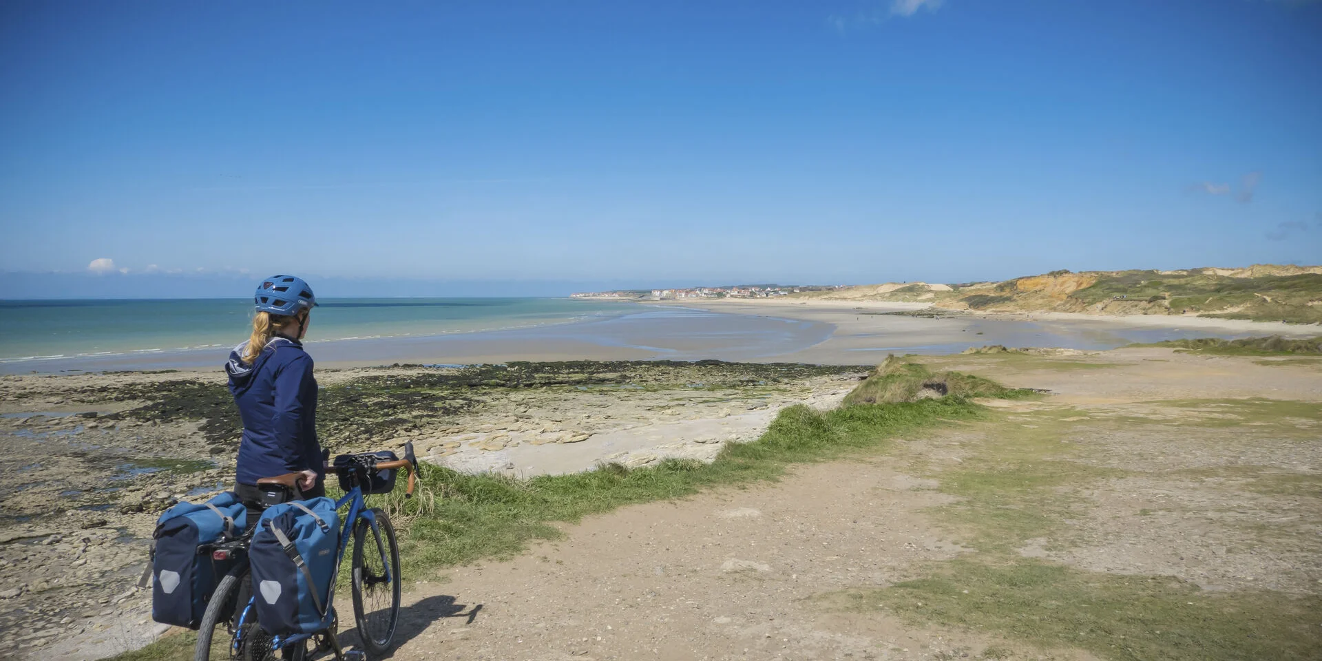 Côte d'Opale, Cycliste sur la Plage