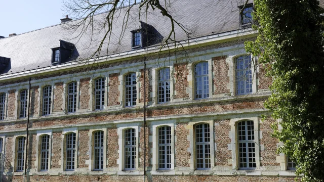 Les Rues Des Vignes Labbaye De Vaucelles 03 Hauts De France Tourisme Samuel Dhote