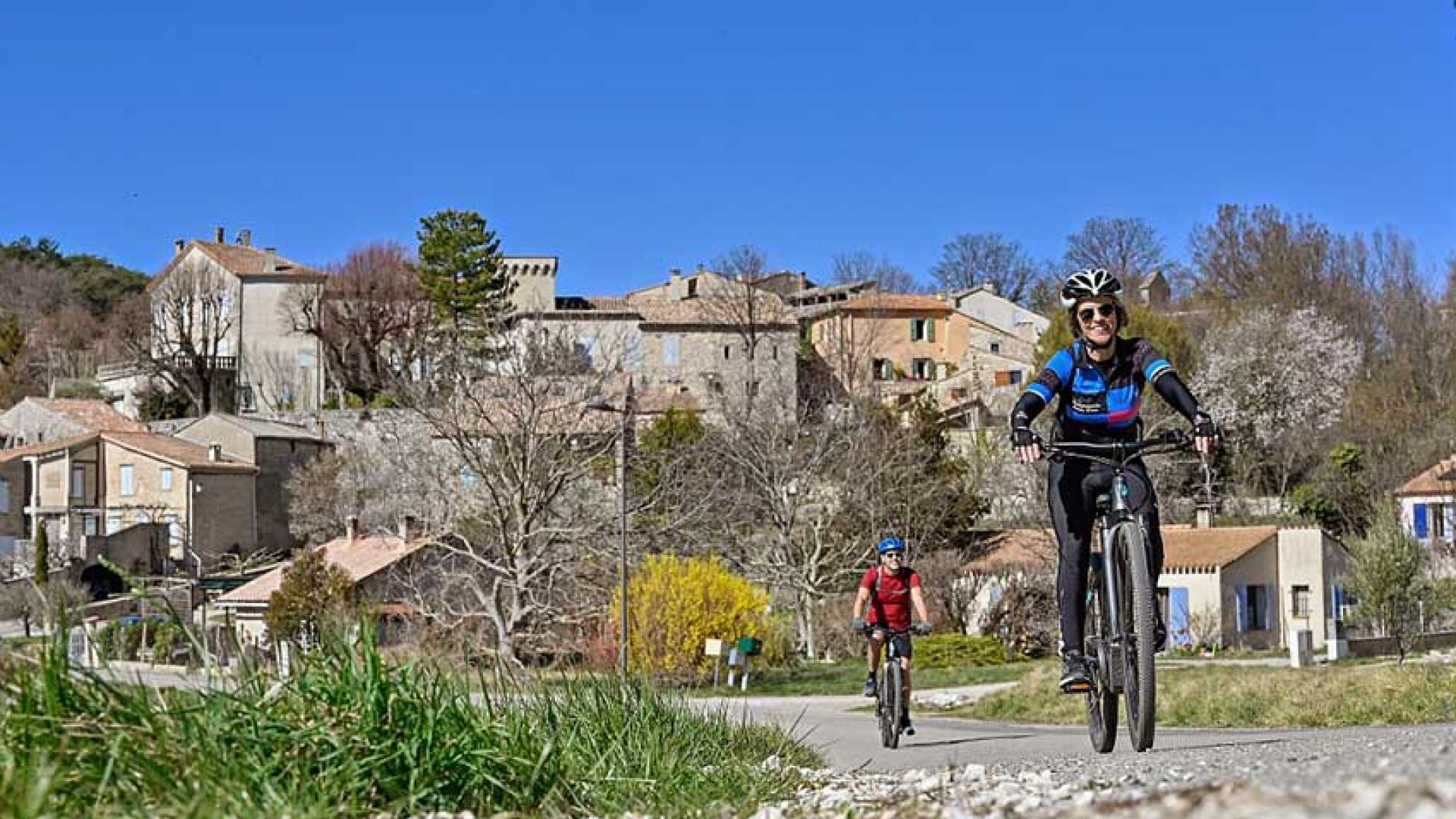 Découverte du Luberon à vélo | Provence-Alpes-Côte d'Azur Tourisme