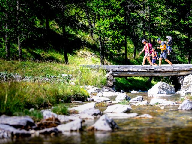 Randonnées dans la station des Orres en été