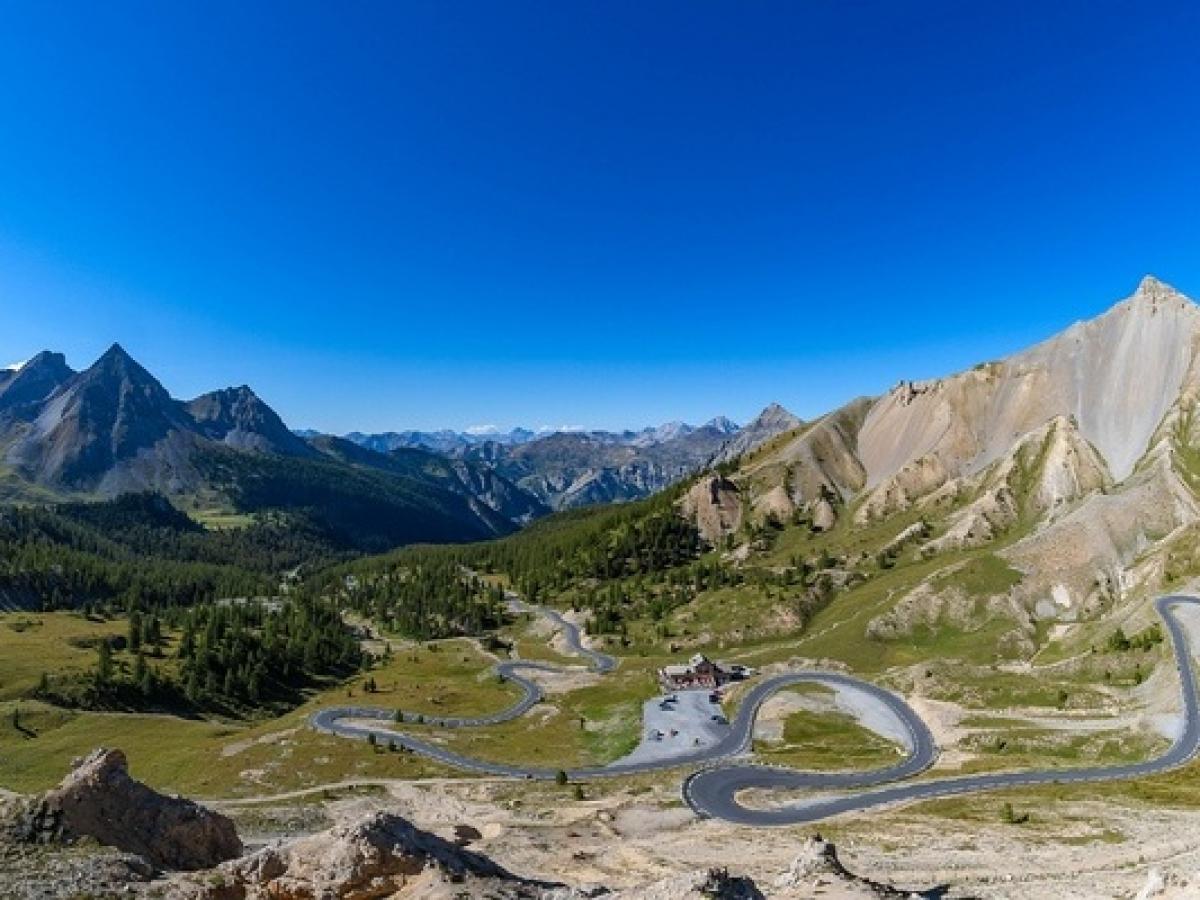 saint-v-ran-village-des-hautes-alpes-d-couvrir-absolument
