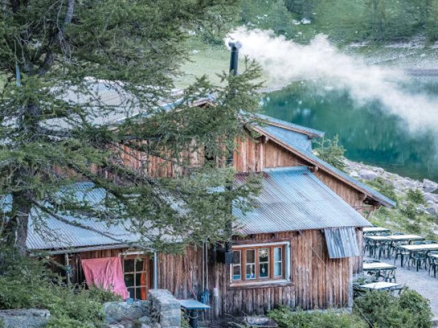 refuge-lac-allos-ad04-teddy-verneuil-2.jpg