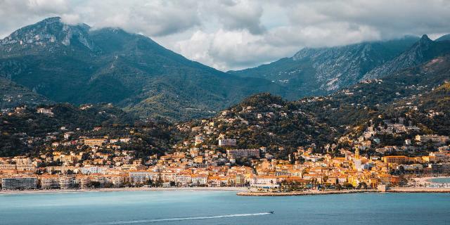 menton-redcharlie-yuxqc0myqoa-unsplash.jpg