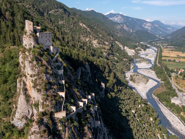 Citadelle D'Entrevaux Villages Et Cites De Caractère