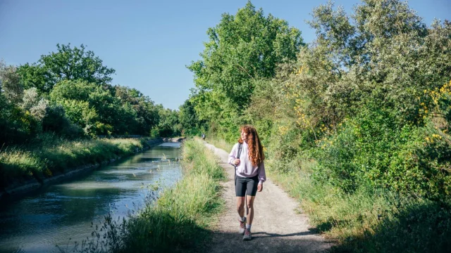 Canal Carpentras Pernes Les Fontaines
