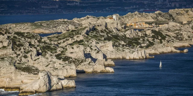 The contrast between the white rocks of the Frioul islands and the blue of the sea