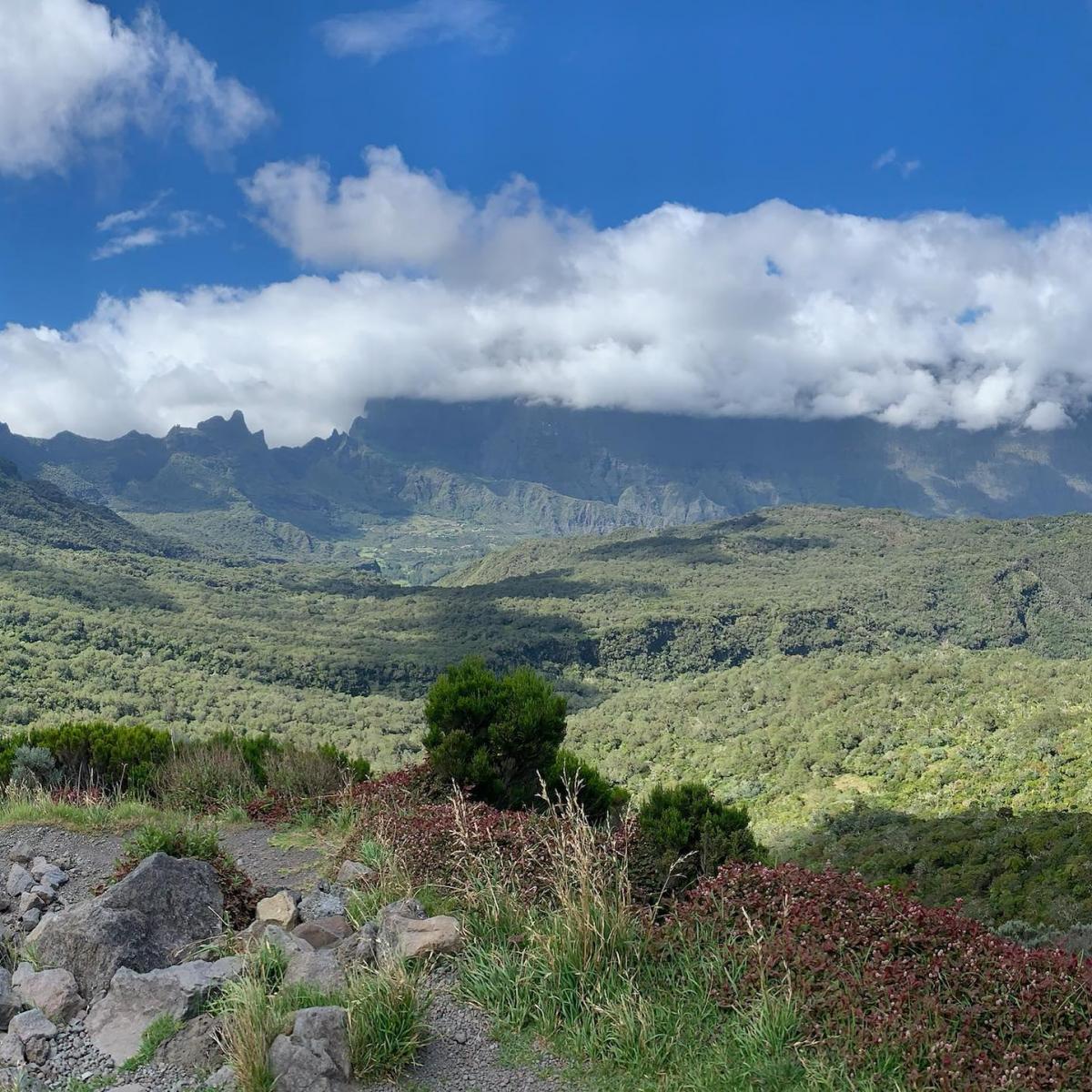 Cirque de Mafate Île de la Réunion Tourisme Cirque de Mafate Île de la Réunion Tourisme